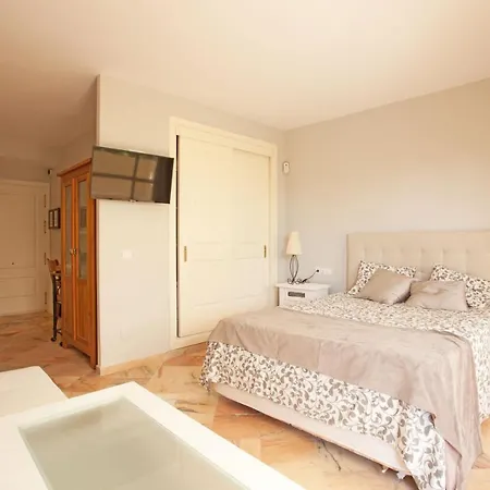 Varios Apartamentos Romana Playa Elviria Marbella Exterior photo